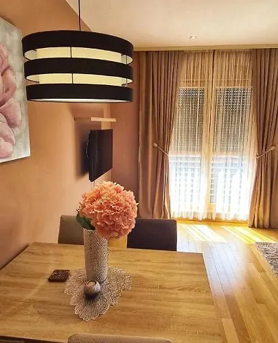 Апартаменты Kalman Ema *